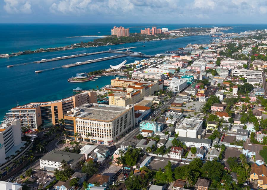 Nassau — Turquoise water